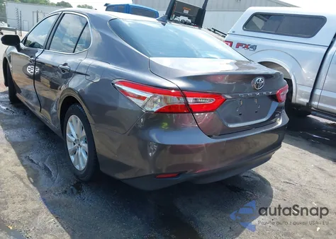 2020 Toyota Camry Le из США, поврежденный, VIN 4T1C11AK3LU945307